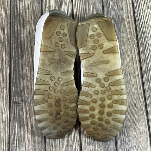 Reebok Classic Women Sneaker Trainer Shoe Women 10 White Silver Leather CN3441 - Picture 8 of 12